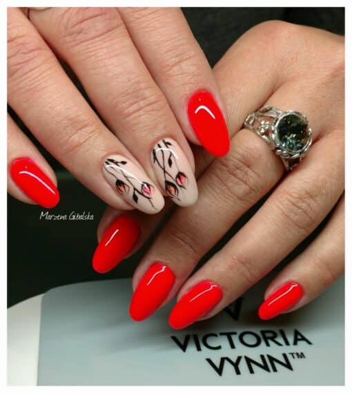 Victoria Vynn Salon Gel Polish - 113 King of Red